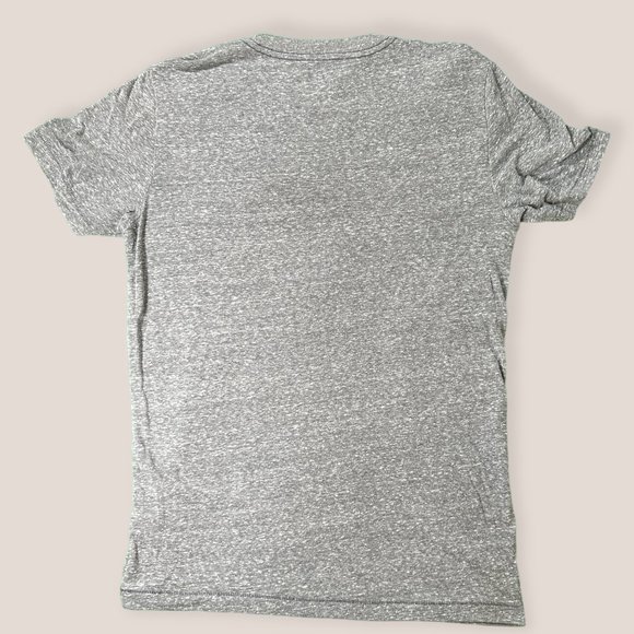 Unleash Your Cali Vibes with Aéropostale's Gray California Golden State Tee - Picture 3 of 5